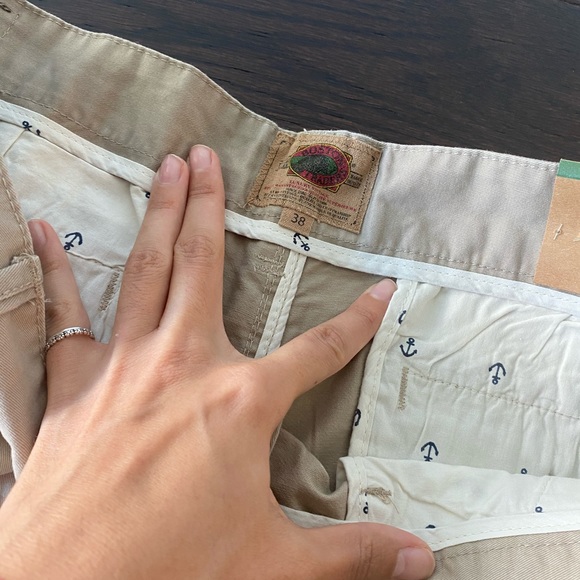 Men’s brand new khaki shorts 38 - Picture 2 of 4